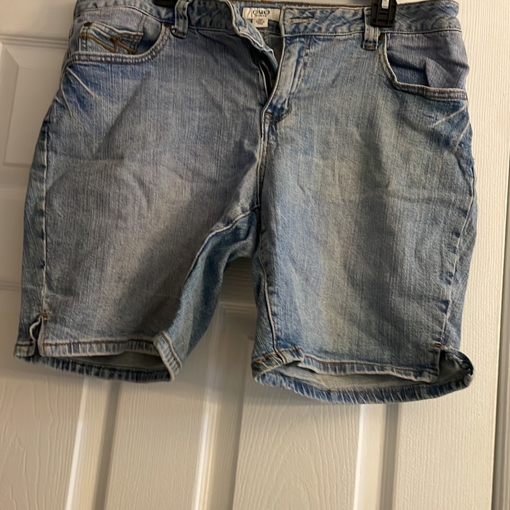 Size 16W Cato jean shorts
